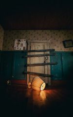 Watch Shut In Zoechip