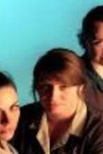 Watch Hot Money Zoechip