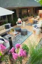 Watch Backyard Envy Zoechip