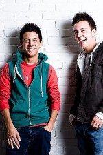 Watch Between Brothers Zoechip